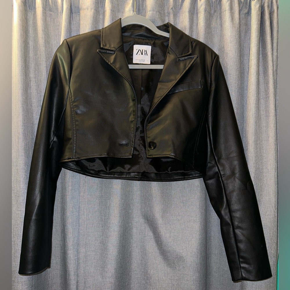 Zara Black Cropped Leather Jacket
